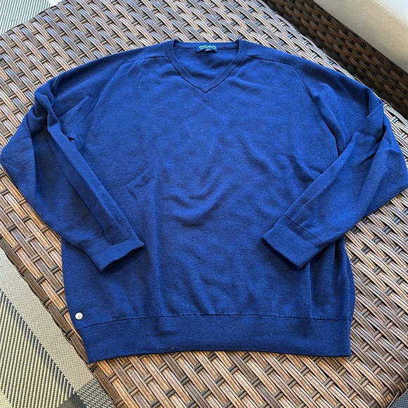 Peter Millar men’s Crown Crafted v-neck sweater XL